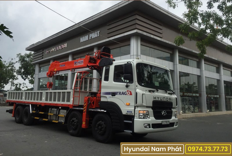 Xe Tải Hyundai HD320 4 Chân Gắn Cẩu Unic 5 Tấn 3 Khúc URV553